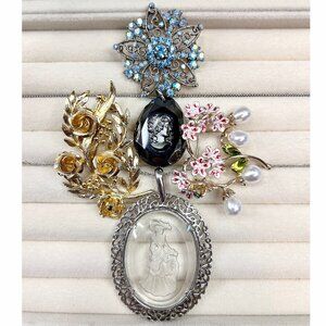 JEWELRY-  300 - Live Notification 😊 Like this to be notified